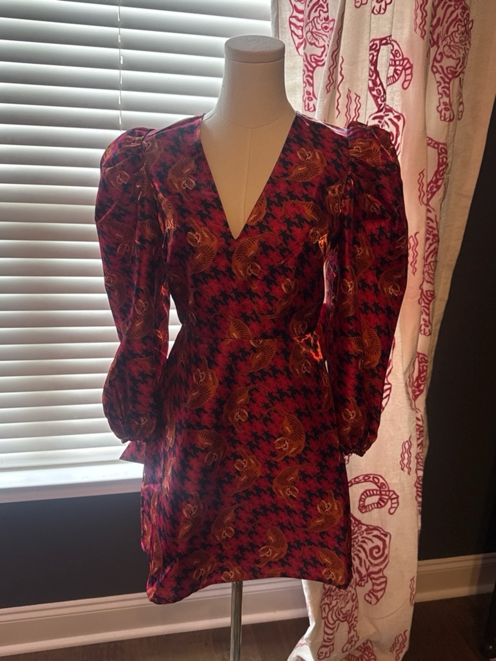 V-Neck Red Printed Puff-Sleeve Mini Dress